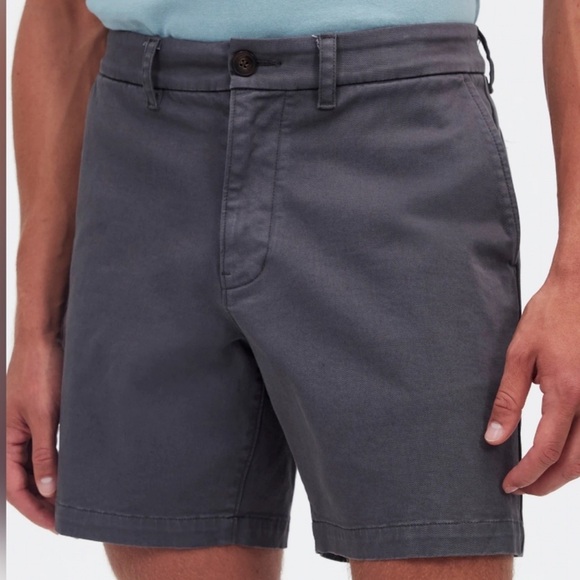 Madewell Other - NWT Madewell Charcoal Grey Flat Front Chino Shorts Sz 32 - small flaw by belt